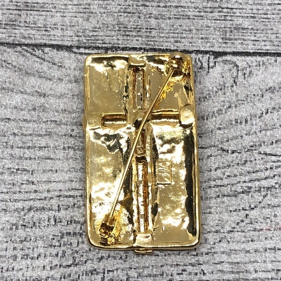 Vintage/retro gold tone gift wrap brooch statement signed - Picture 4 of 6